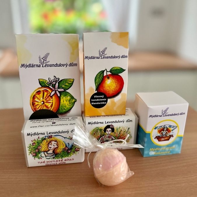 Cosmetics Package for brighter days - Zero Waste