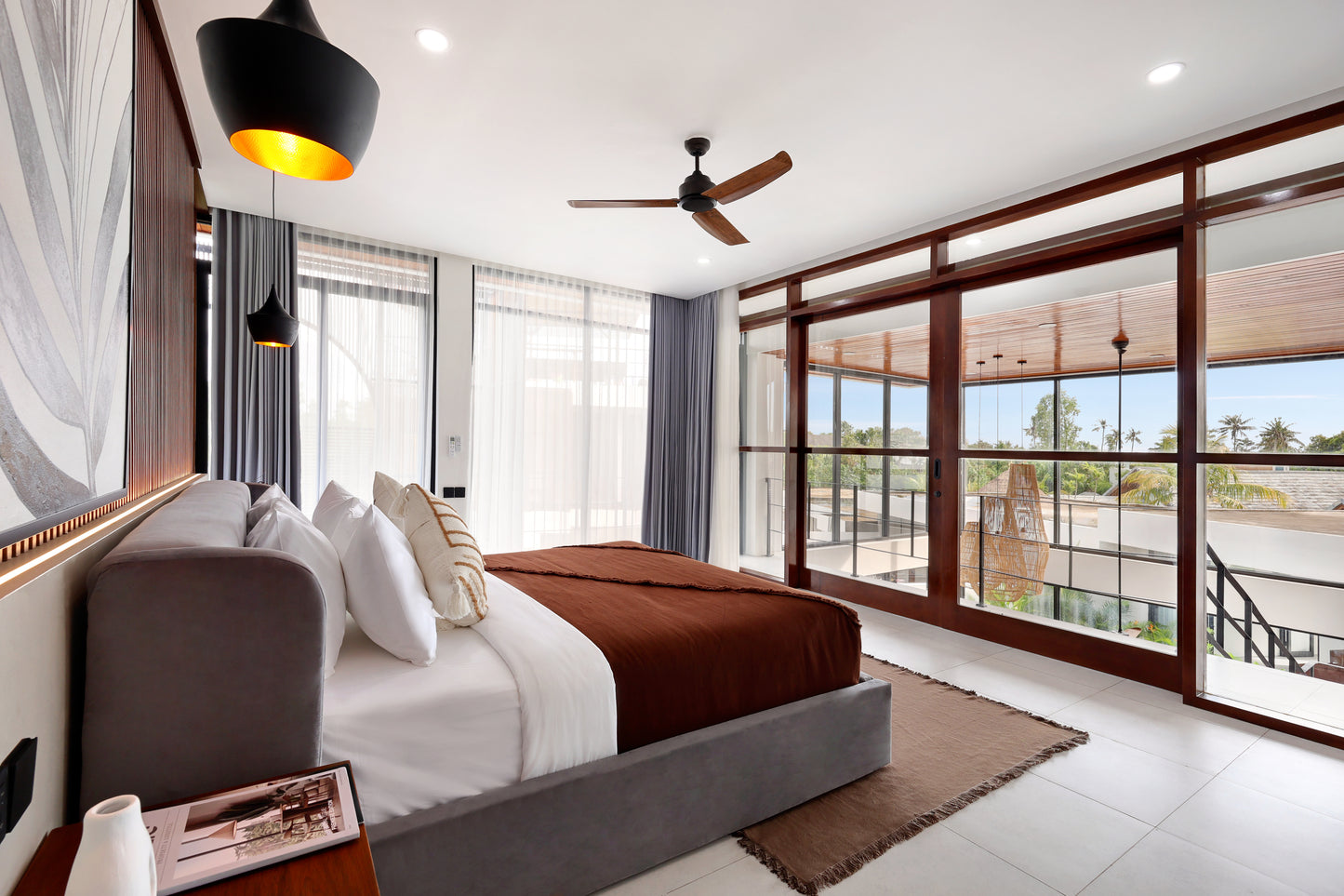 4BR Pererenan Villa 7-Meter Ceilings (Canggu)