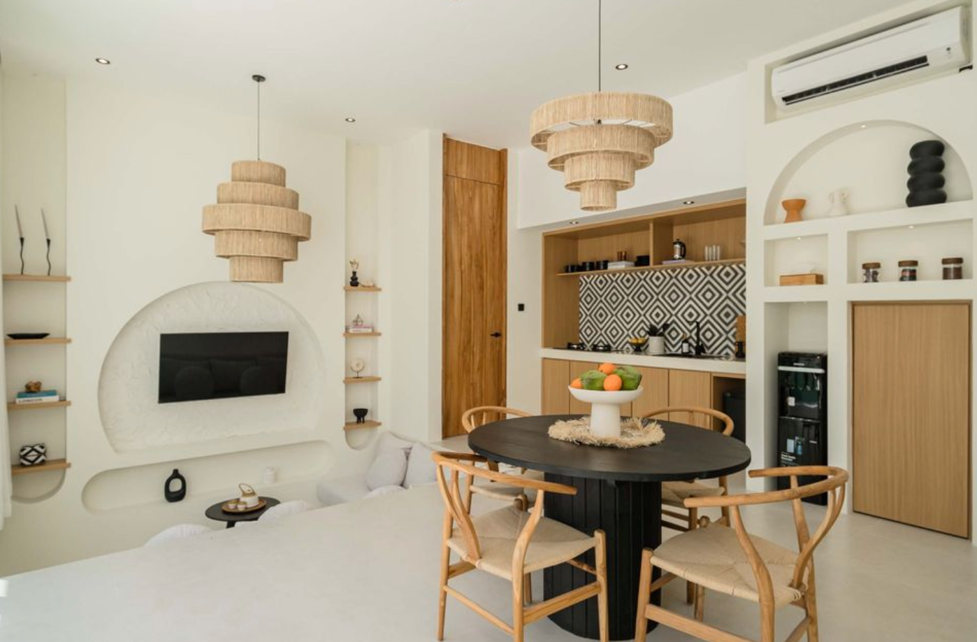2BR Uluwatu Villa with Ocean Breeze & Surf