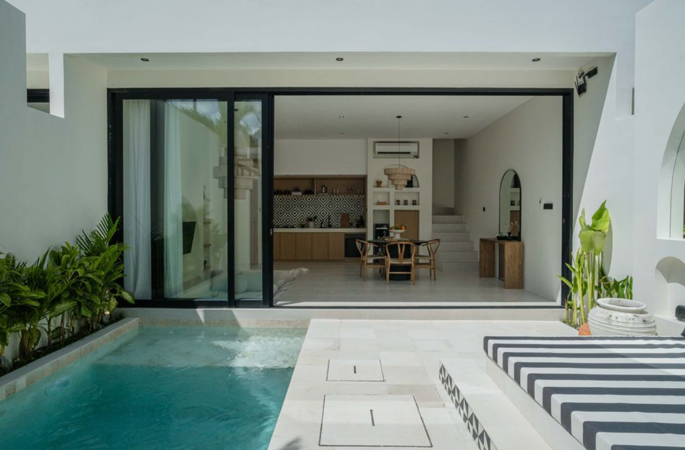 2BR Uluwatu Villa with Ocean Breeze & Surf