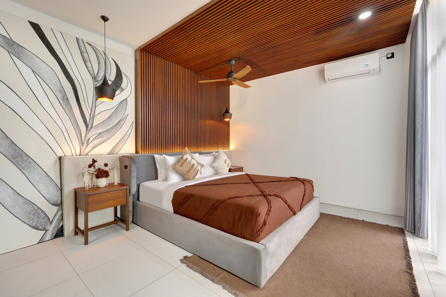 4BR Pererenan Villa 7-Meter Ceilings (Canggu)