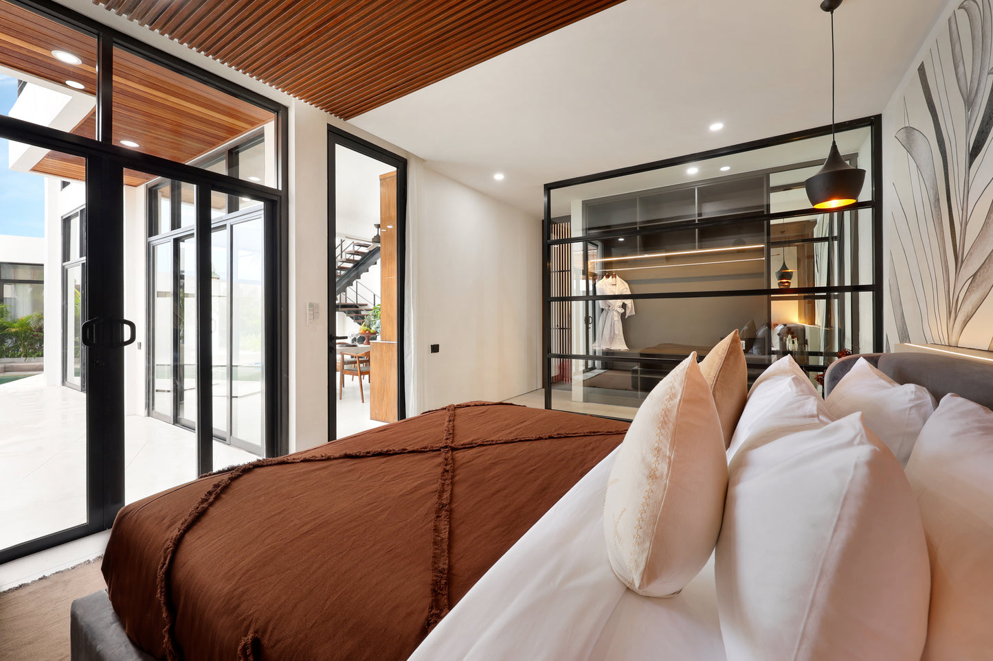 4BR Pererenan Villa 7-Meter Ceilings (Canggu)