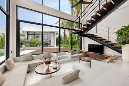 4BR Pererenan Villa 7-Meter Ceilings (Canggu)