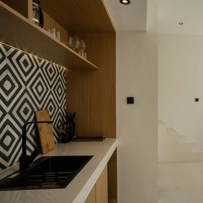 2BR Uluwatu Villa with Ocean Breeze & Surf