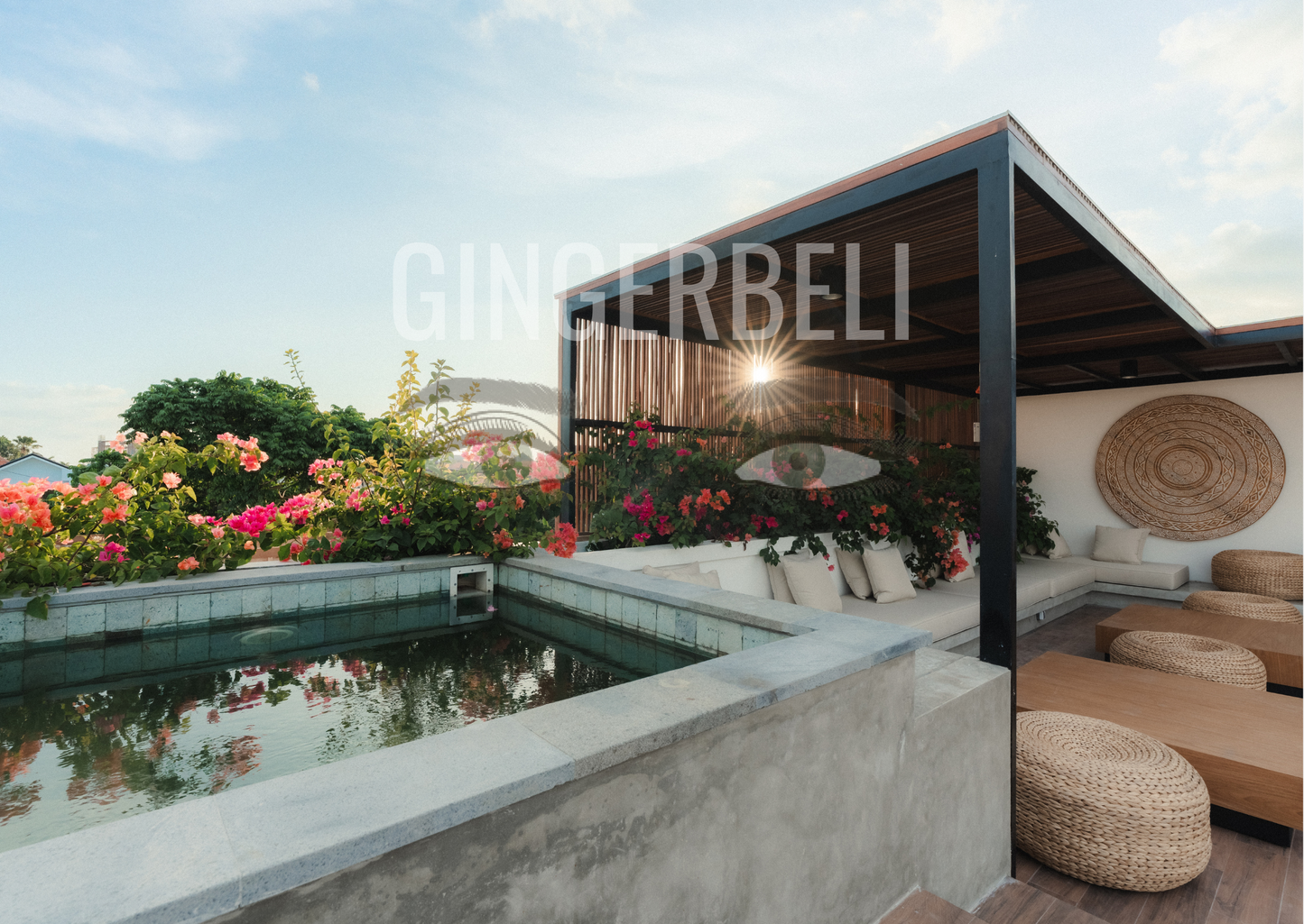 3BR Batu Bolong Villa Rooftop & near Ocean (Canggu)